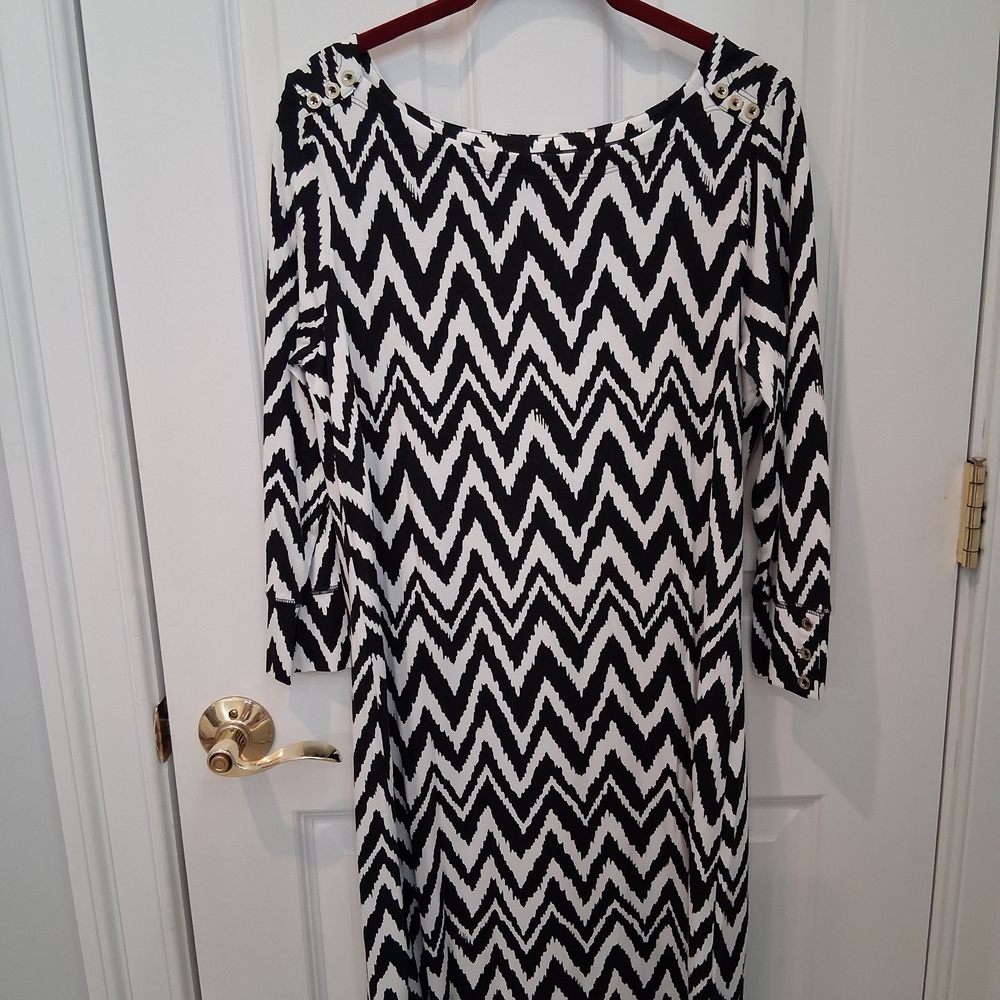 Lilly Pulitzer Black and White Zigzag Long Sleeve UPF 50 Sophie Dress